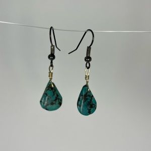 Turquoise stone drop earrings